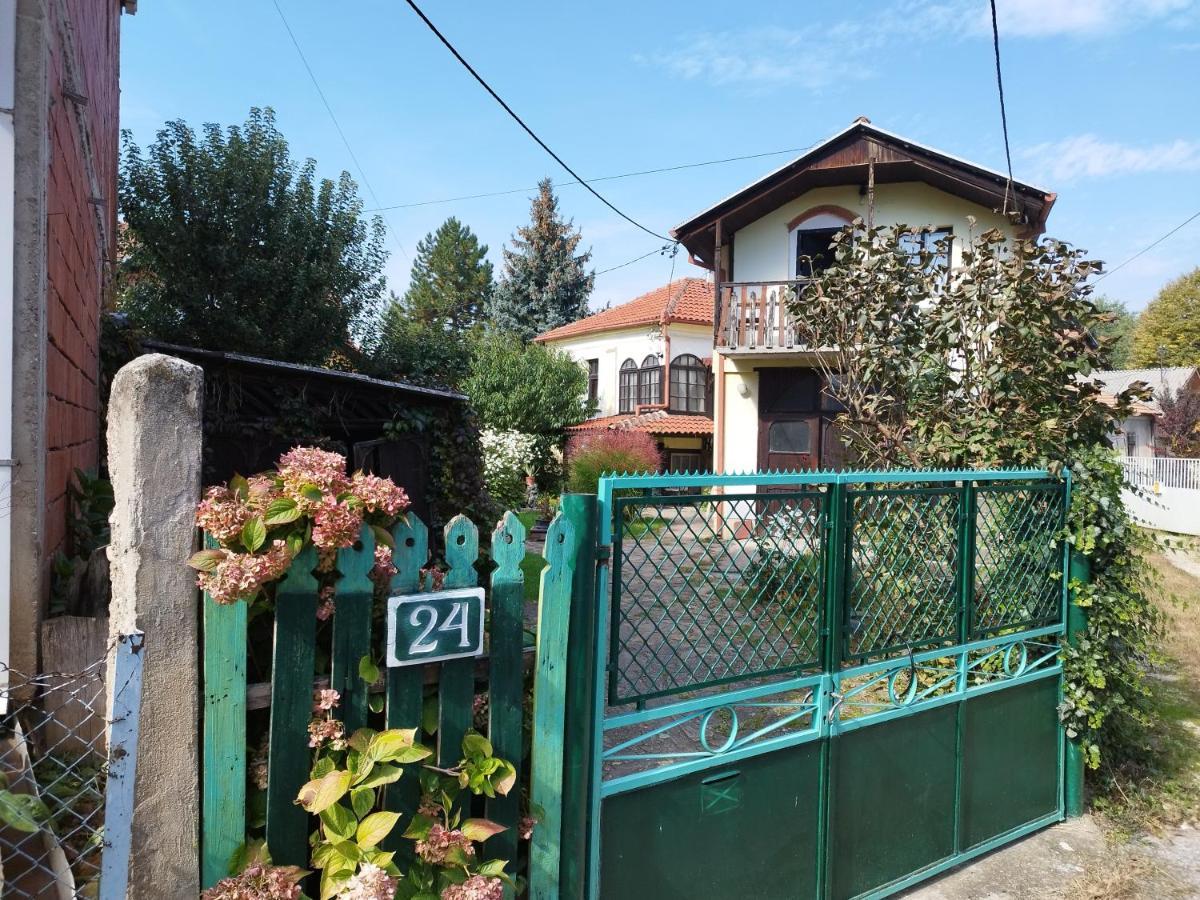 Apartamento Garickina Kuca Pirot Exterior foto
